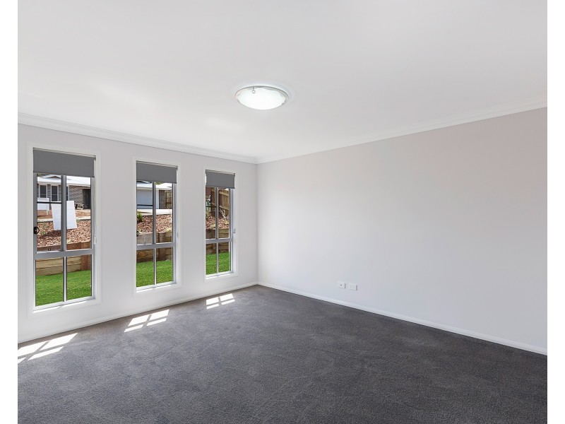 4 Renshaw Crescent, Kearneys Spring QLD 4350