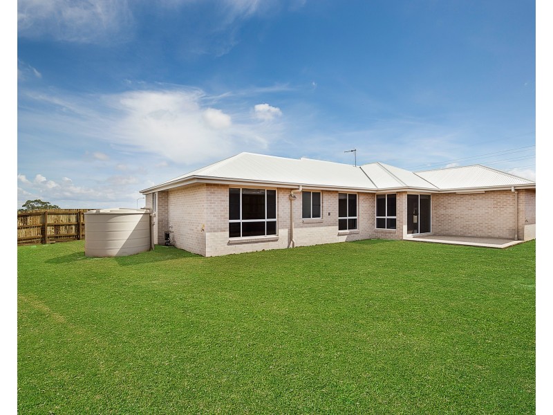 4 Renshaw Crescent, Kearneys Spring QLD 4350