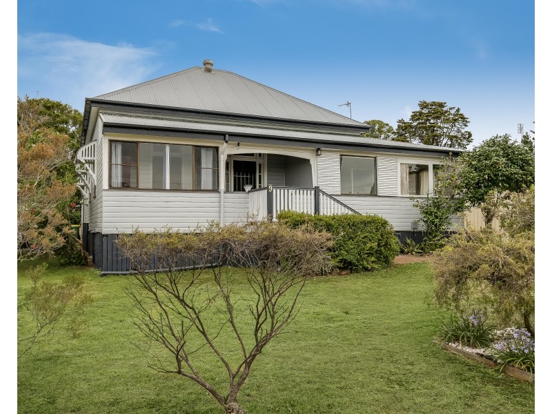 9 Ipswich Street, East Toowoomba QLD 4350