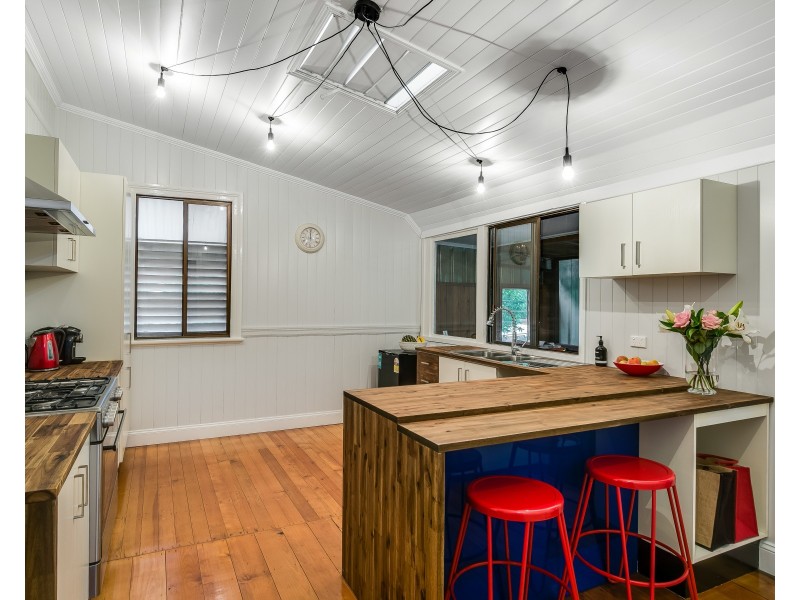 9 Ipswich Street, East Toowoomba QLD 4350