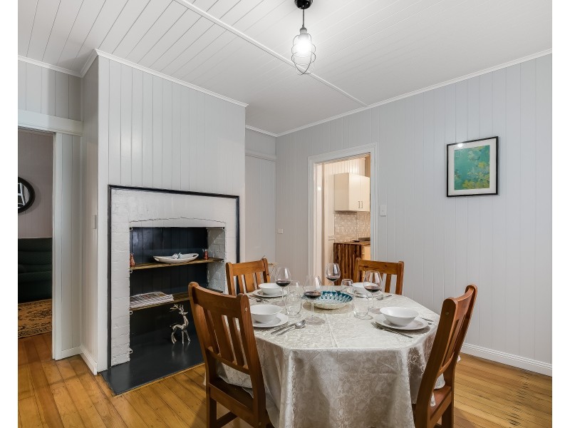 9 Ipswich Street, East Toowoomba QLD 4350