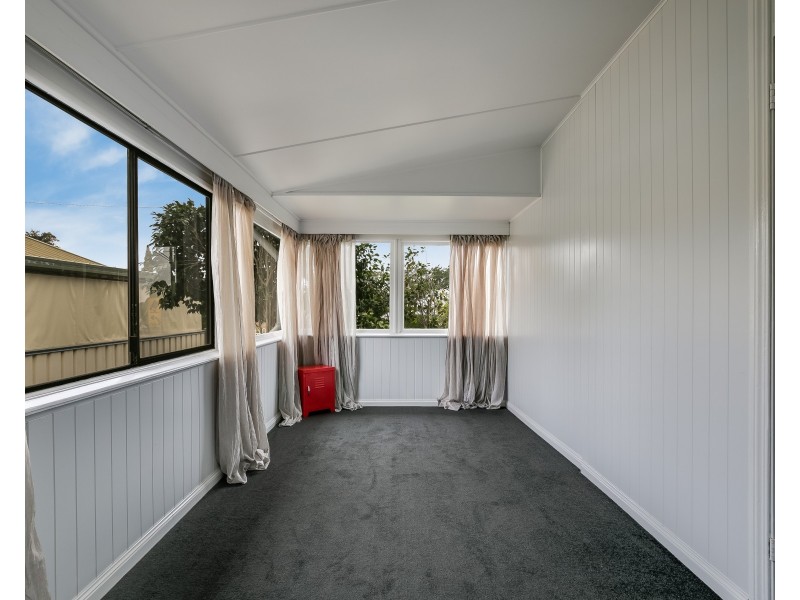 9 Ipswich Street, East Toowoomba QLD 4350