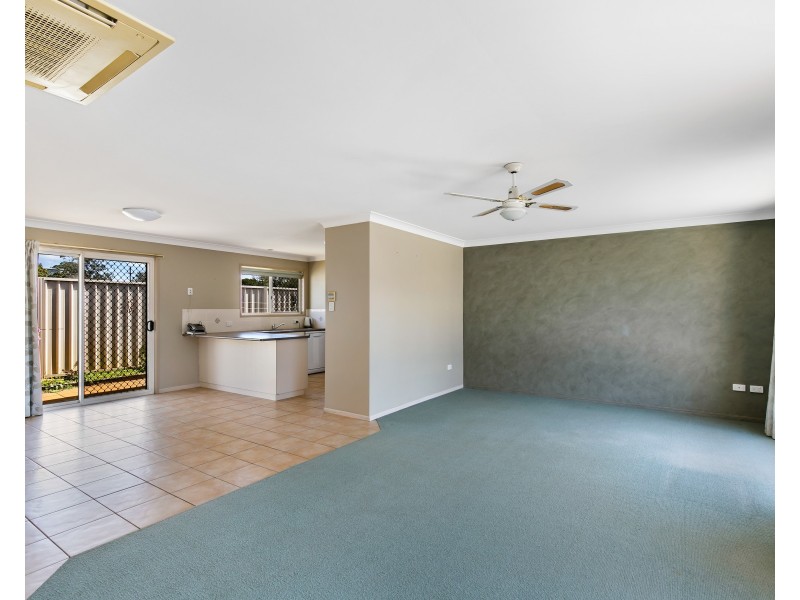 4a Hursley Road, Newtown QLD 4350