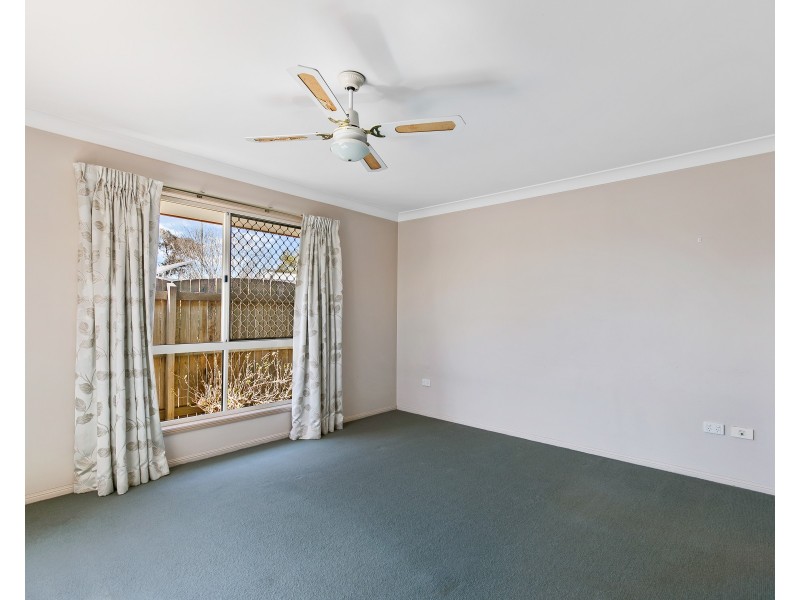 4a Hursley Road, Newtown QLD 4350