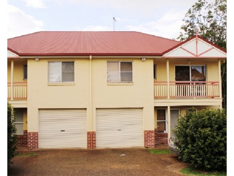 2/5a Frederick Street, East Toowoomba QLD 4350