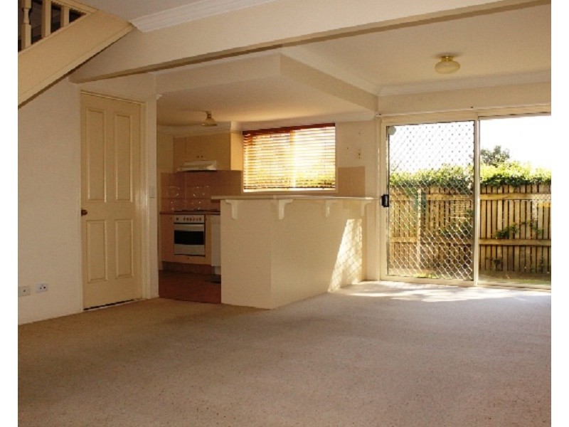 2/5a Frederick Street, East Toowoomba QLD 4350