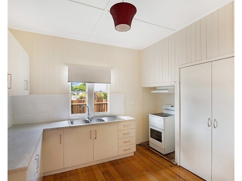 90 Anzac Avenue, Newtown QLD 4350