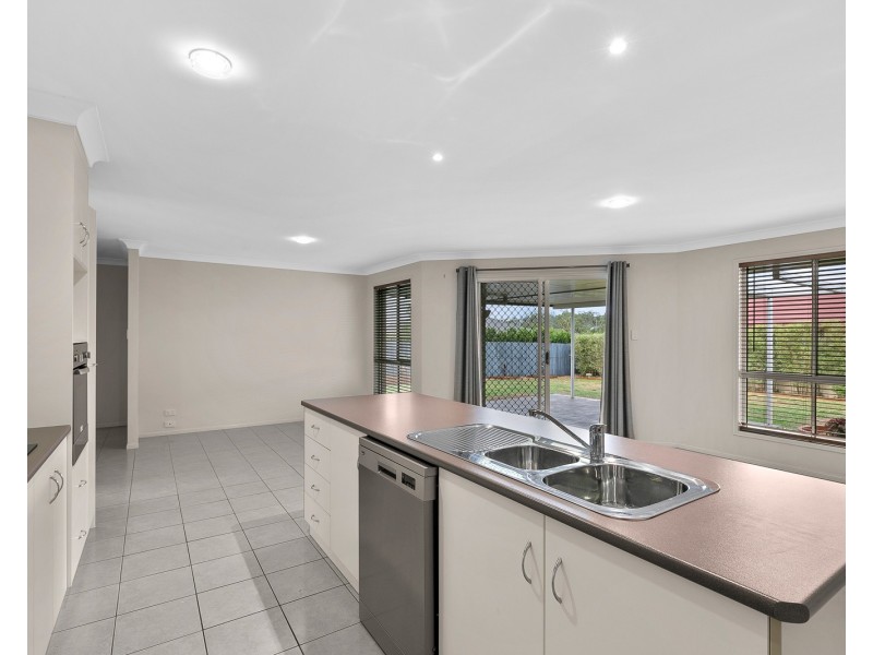 7 Bulloo Street, Glenvale QLD 4350