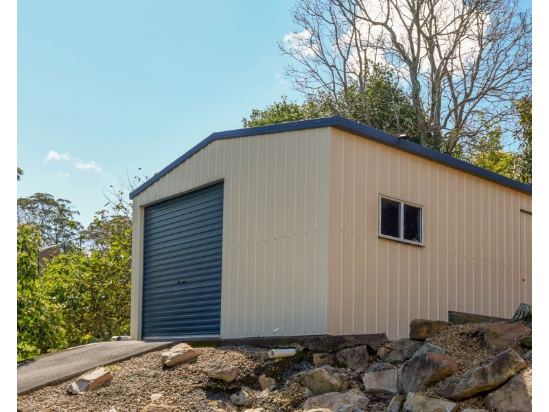 10 Buena Vista Crescent, Blue Mountain Heights QLD 4350