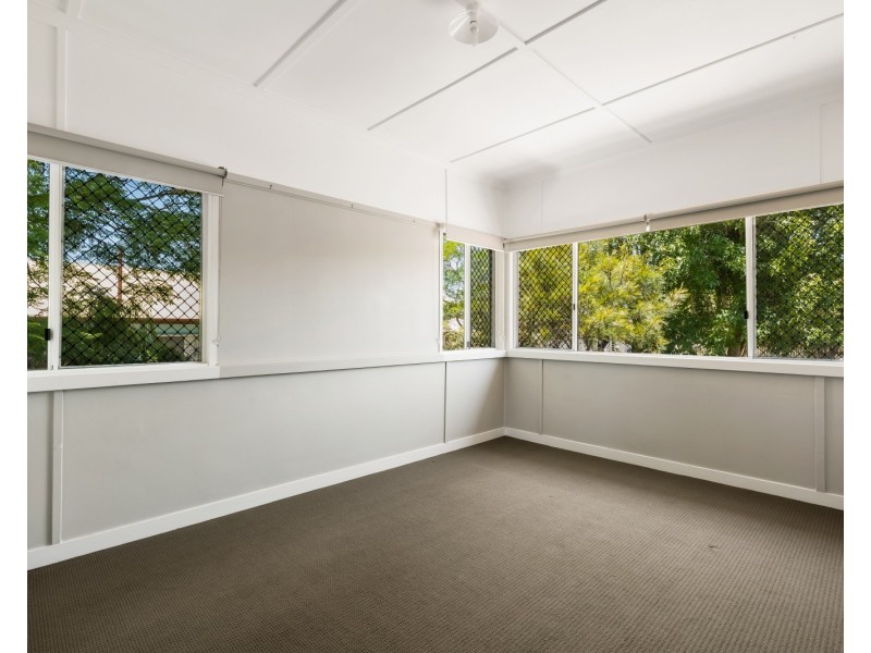 35 Elizabeth Street, South Toowoomba QLD 4350