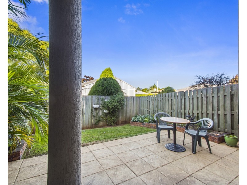 8/247 Herries Street, Newtown QLD 4350