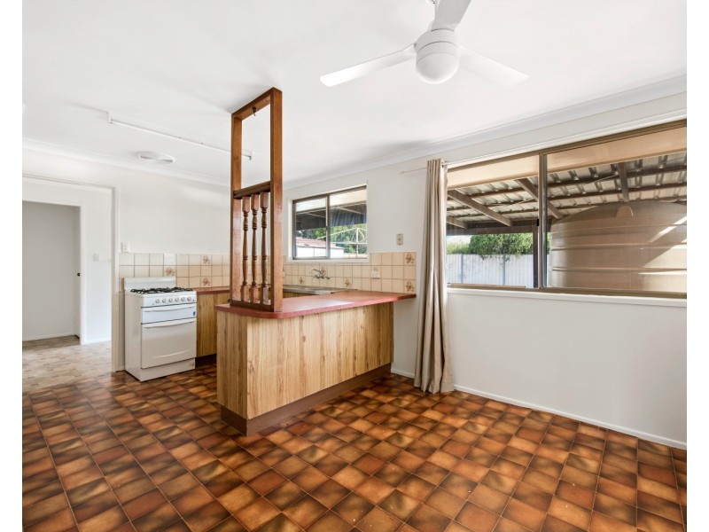18 Banksia Street, Harristown QLD 4350