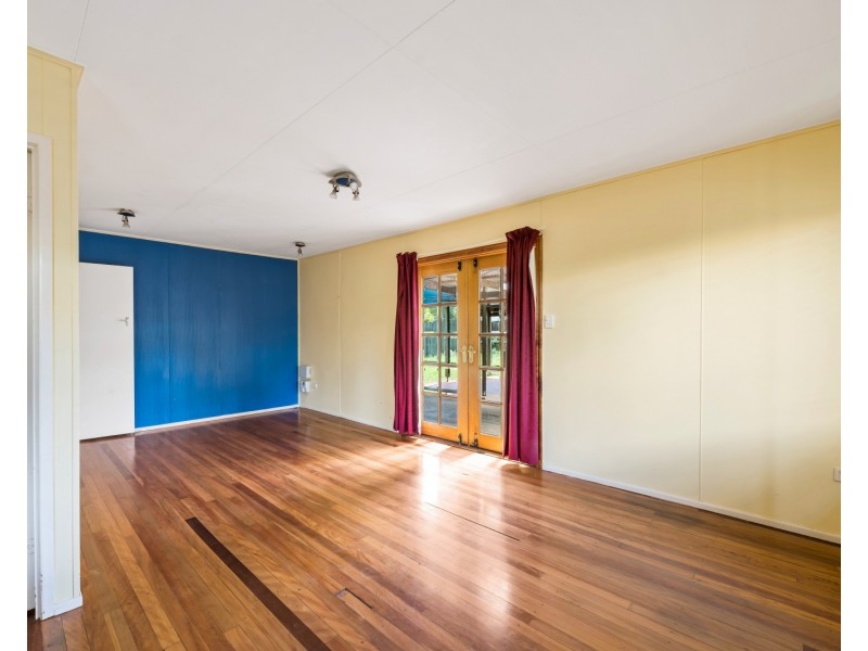 55 Jellicoe Street, Mount Lofty QLD 4350