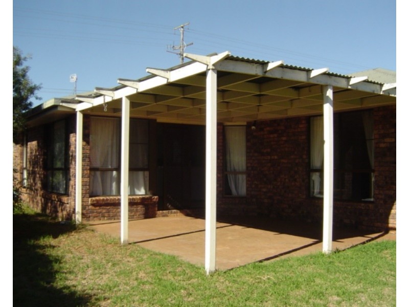 39 Platz Street, Toowoomba QLD 4350