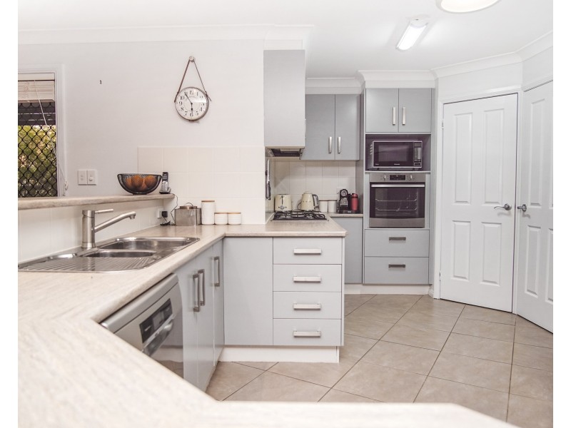 10 Jenna Court, Highfields QLD 4352