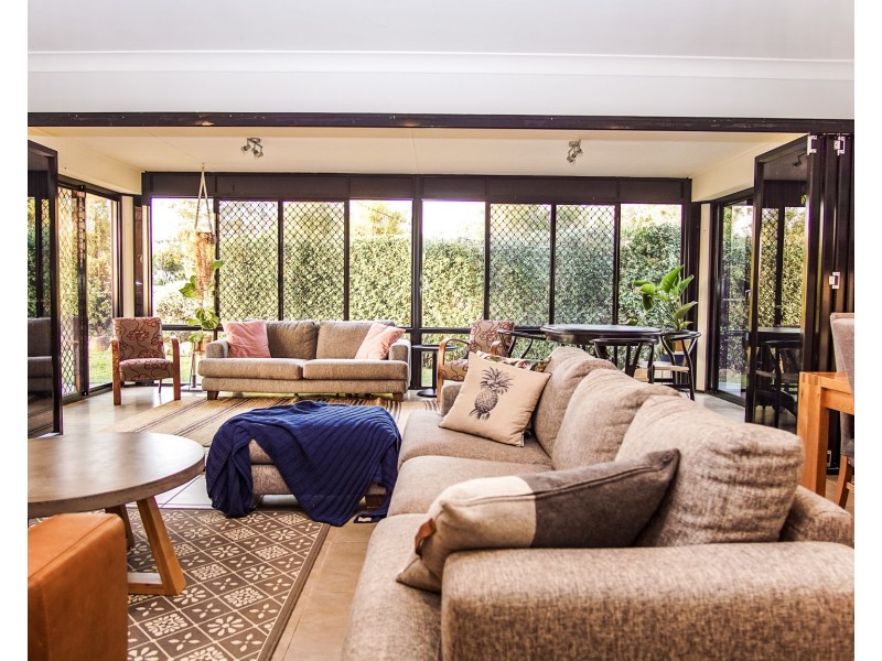 10 Jenna Court, Highfields QLD 4352