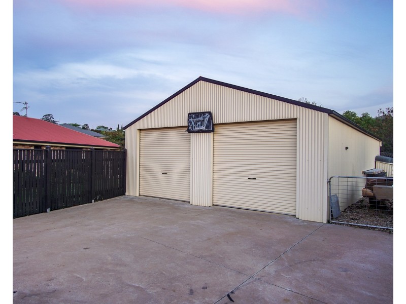 10 Jenna Court, Highfields QLD 4352