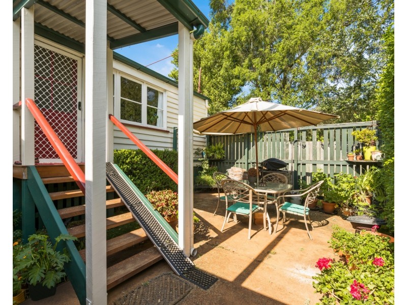 74 Bridge Street, East Toowoomba QLD 4350