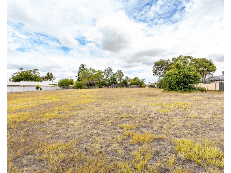 6-10 Hursley Road, Newtown QLD 4350