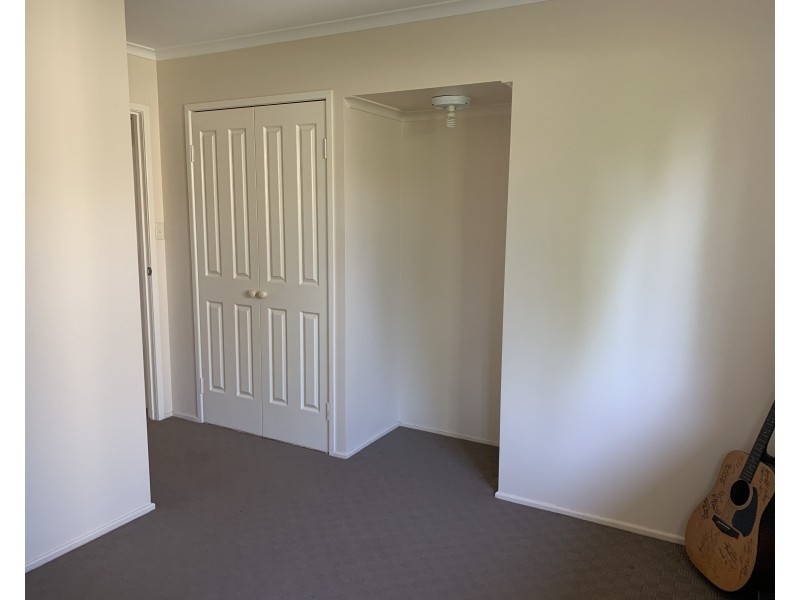 15  Heathwood Street, Rangeville QLD 4350