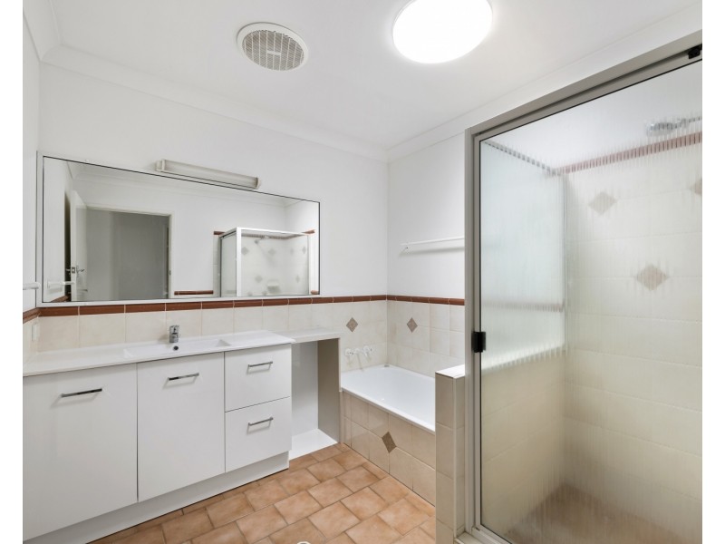 13 Raftery Street, Centenary Heights QLD 4350