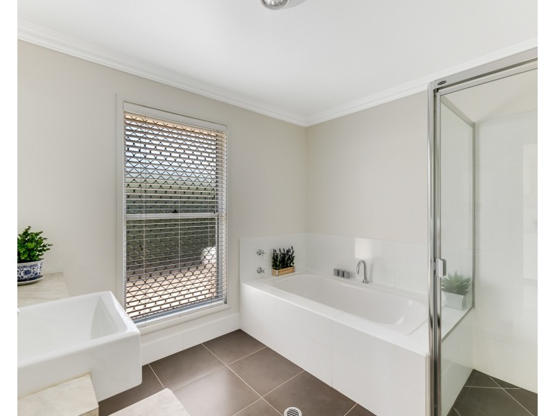 5 Currawong Street, Rangeville QLD 4350