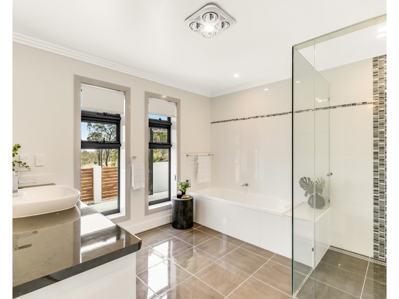 3 Timothy Drive, Vale View QLD 4352