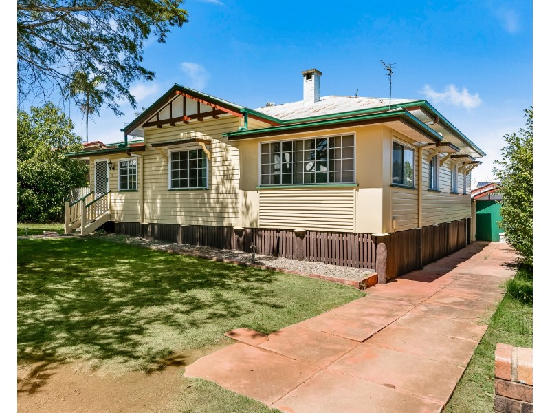 12 George Street, East Toowoomba QLD 4350