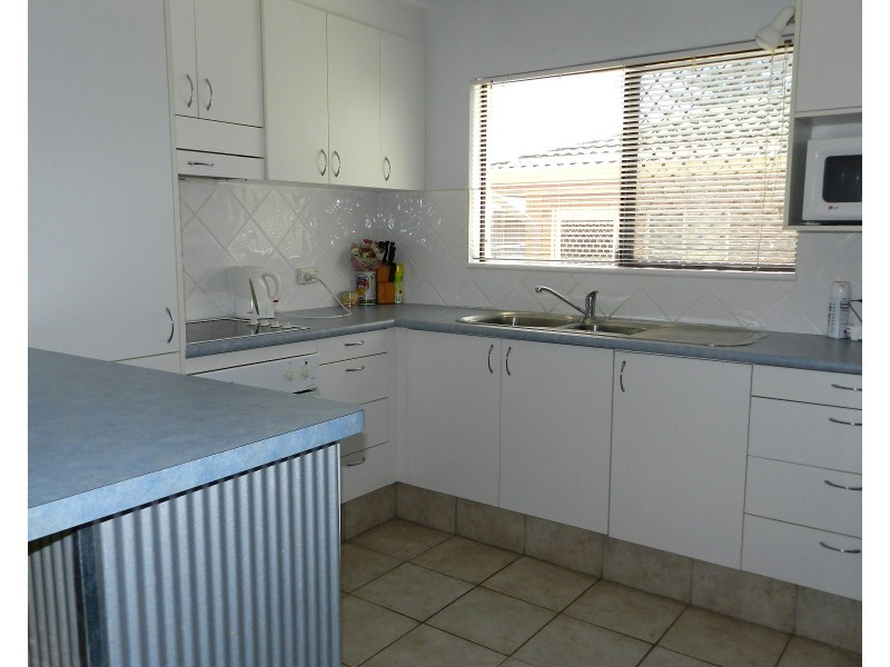 4/67 Taylor Street, Newtown QLD 4350