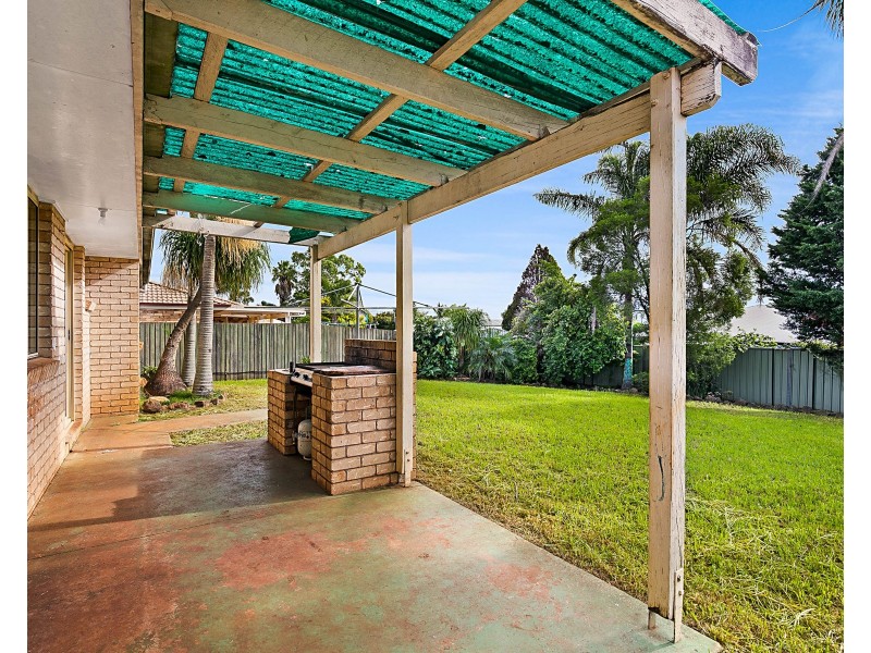 549  Greenwattle Street, Glenvale QLD 4350