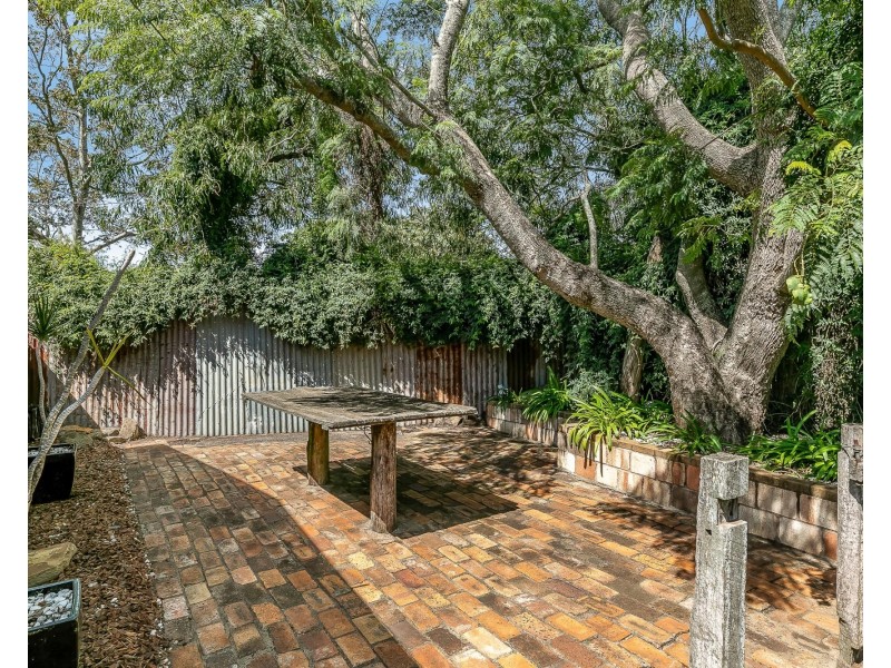 30 Butt Street, Harristown QLD 4350