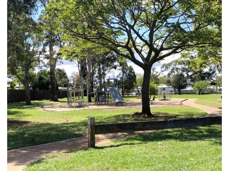 30 Butt Street, Harristown QLD 4350