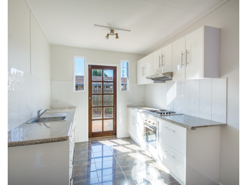 2/11 Frederick Street, East Toowoomba QLD 4350