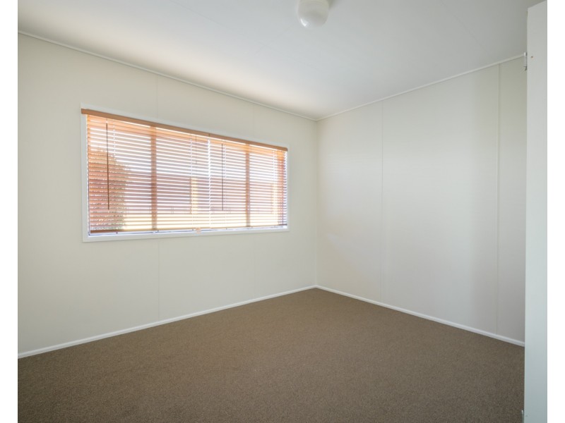 2/11 Frederick Street, East Toowoomba QLD 4350