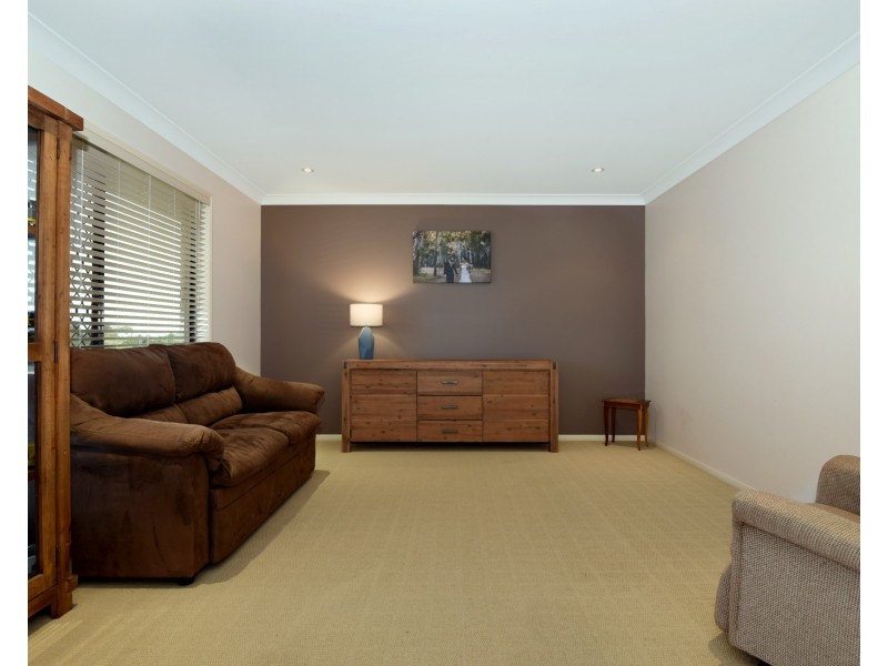 16 Newman Road, Wyreema QLD 4352