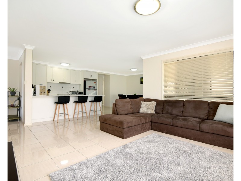 16 Newman Road, Wyreema QLD 4352