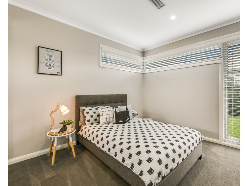 17 Daniells Close, Middle Ridge QLD 4350