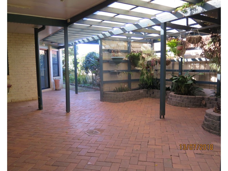 172 Spring Street, Middle Ridge QLD 4350