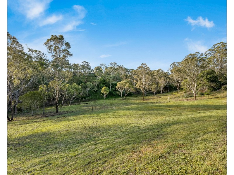 3 Echidna Crescent, Top Camp QLD 4350