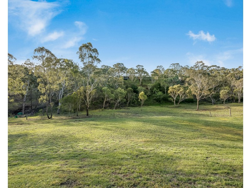 3 Echidna Crescent, Top Camp QLD 4350