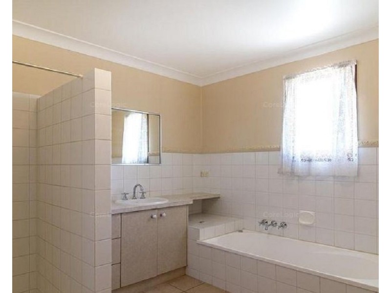 2/4 Creek Street, East Toowoomba QLD 4350