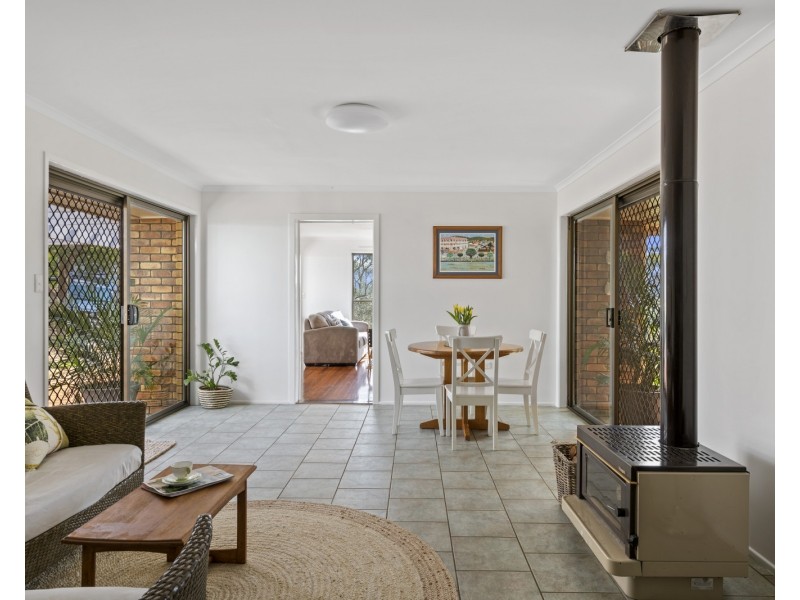 4 Echidna Crescent, Top Camp QLD 4350
