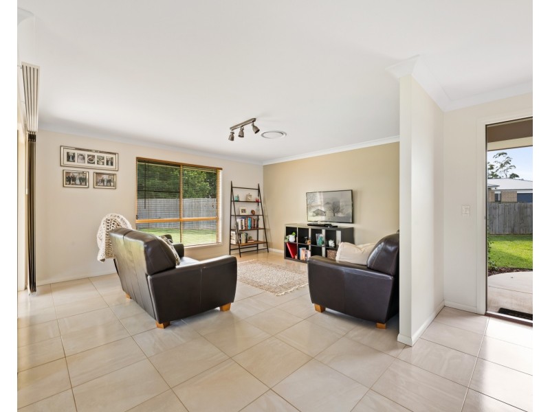 9 Madrid Court, Glenvale QLD 4350