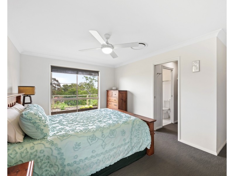 9 Madrid Court, Glenvale QLD 4350