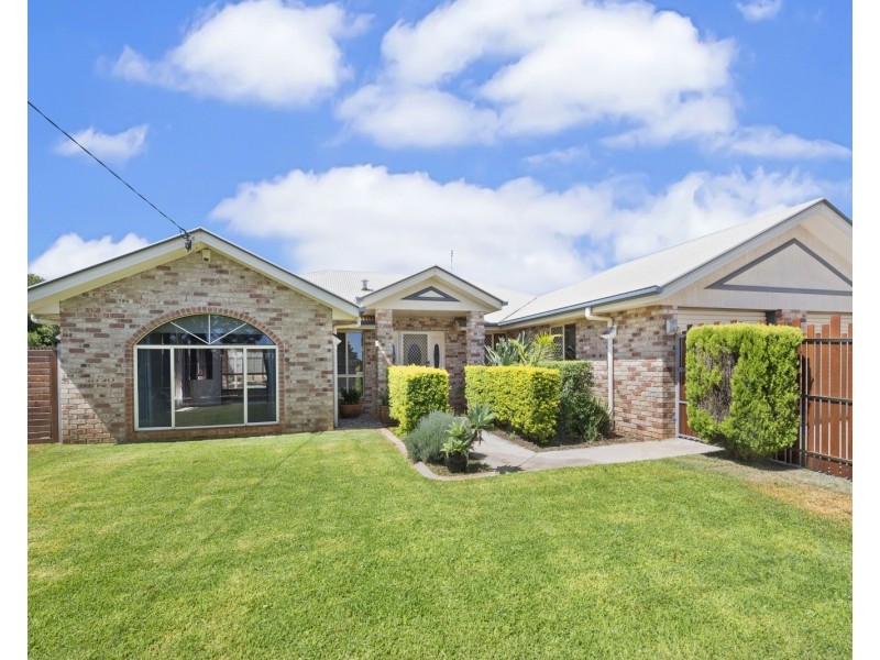 166 Spring Street, Middle Ridge QLD 4350