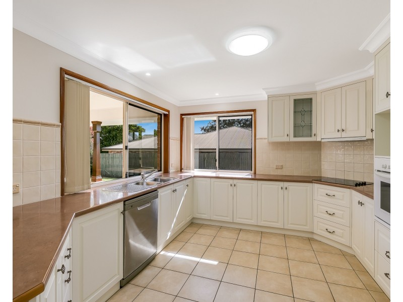 349 Ramsay Street, Middle Ridge QLD 4350