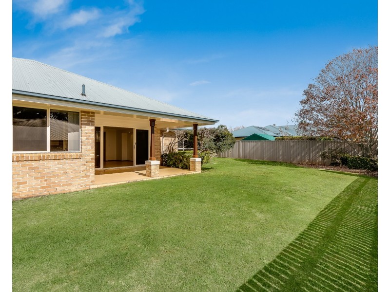 349 Ramsay Street, Middle Ridge QLD 4350