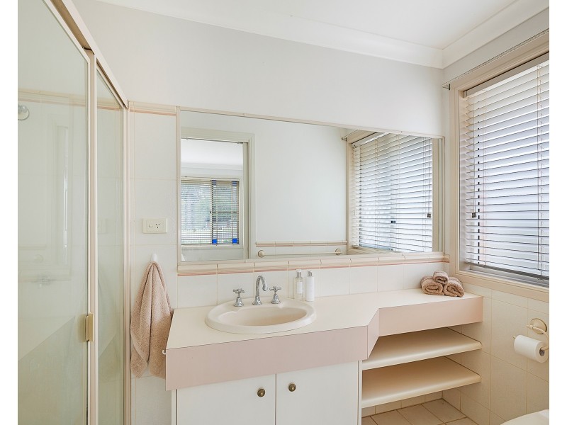 58 Bouganvillea Drive, Middle Ridge QLD 4350