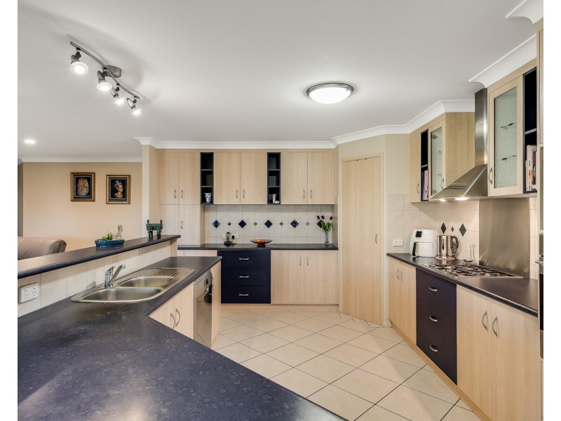 14 Bridget Court, Middle Ridge QLD 4350