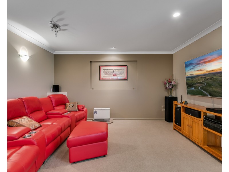 14 Bridget Court, Middle Ridge QLD 4350